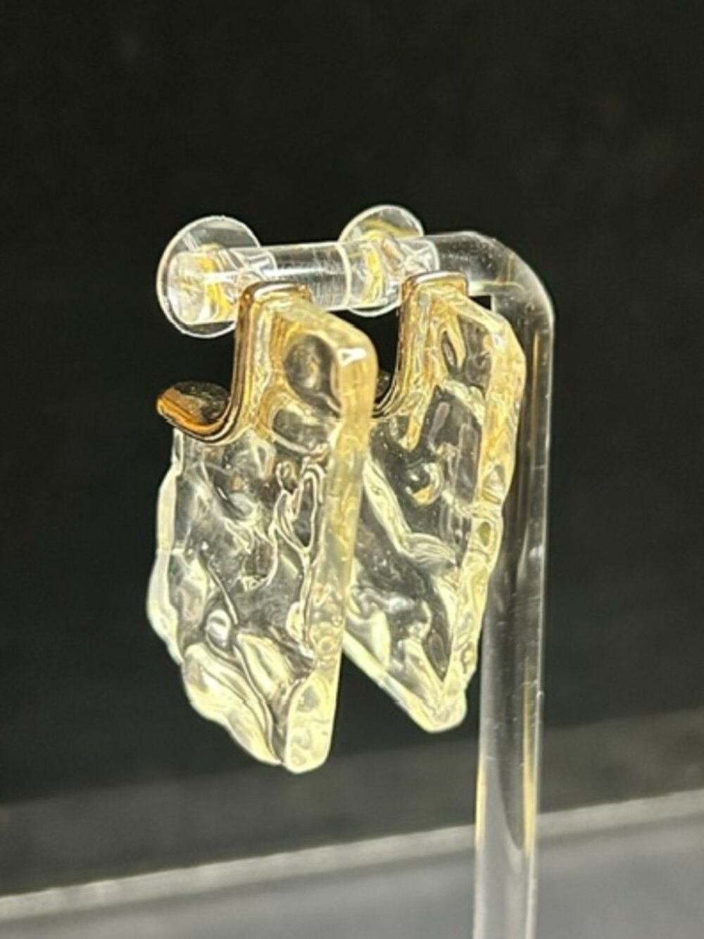 NWT Clear Hammered Acrylic Gold Tone Drop Pierced Earrings